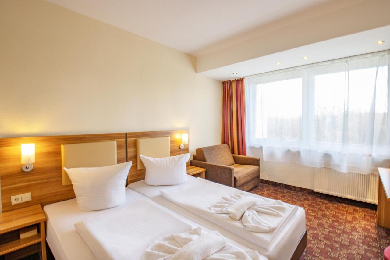 Ferien Hotel Rennsteigblick Friedrichroda Buitenkant foto