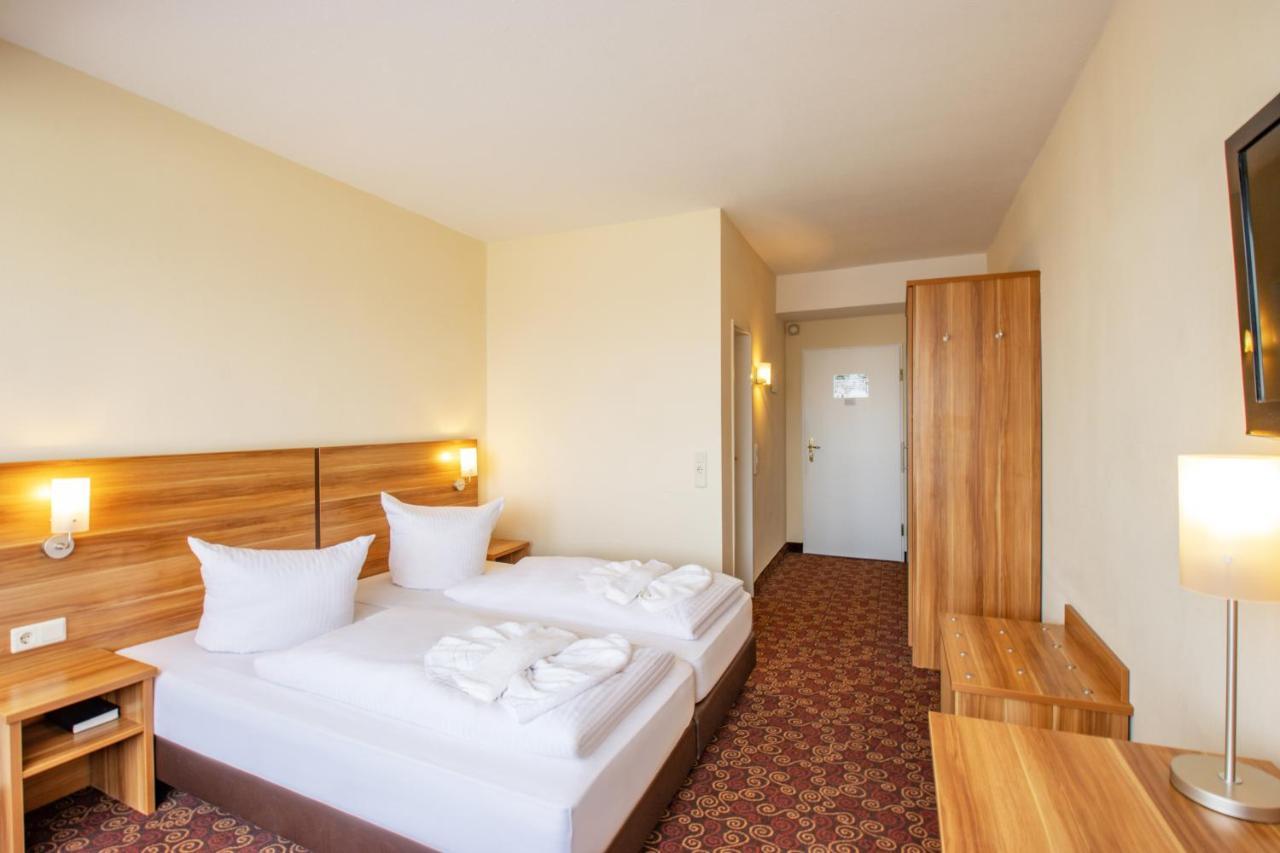 Ferien Hotel Rennsteigblick Friedrichroda Buitenkant foto
