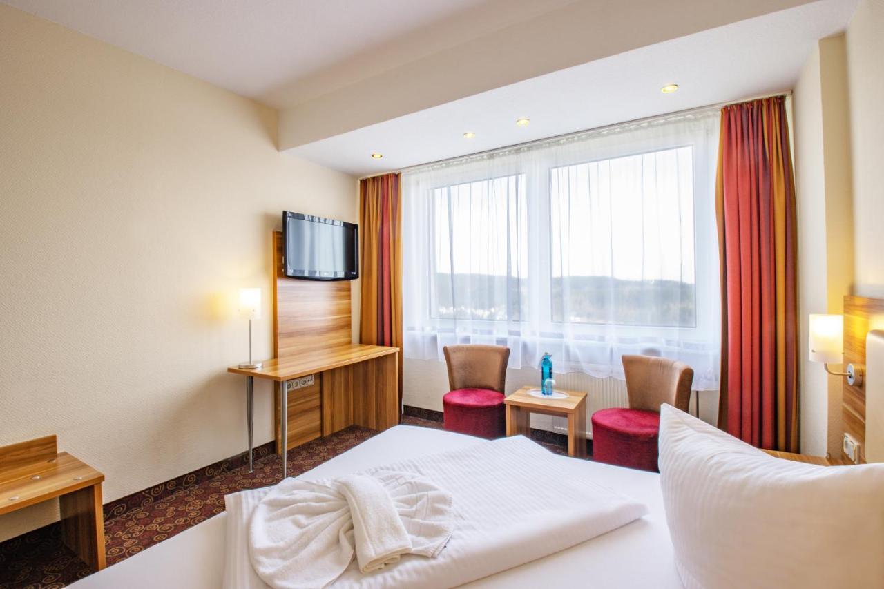Ferien Hotel Rennsteigblick Friedrichroda Buitenkant foto