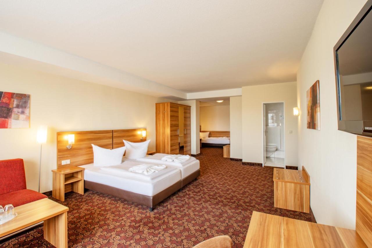 Ferien Hotel Rennsteigblick Friedrichroda Buitenkant foto