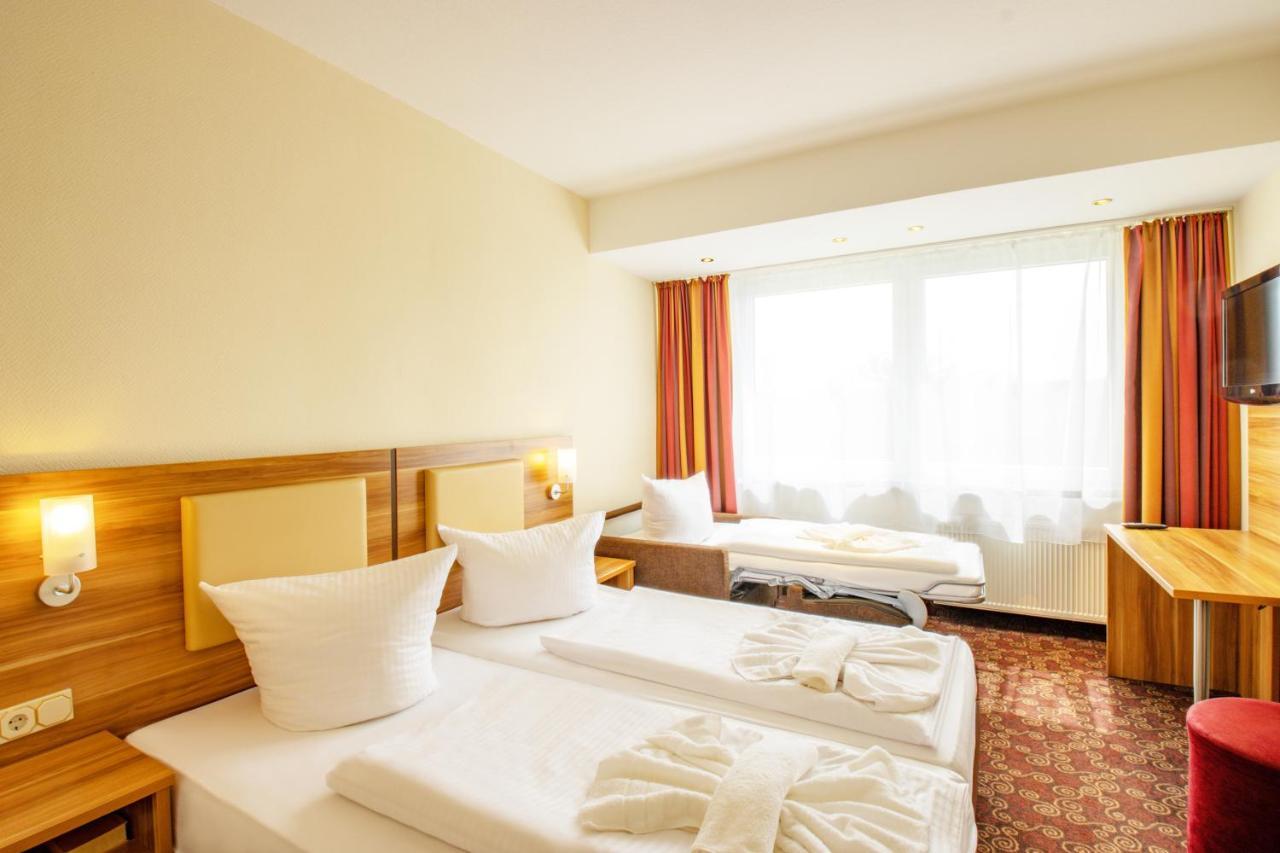 Ferien Hotel Rennsteigblick Friedrichroda Buitenkant foto