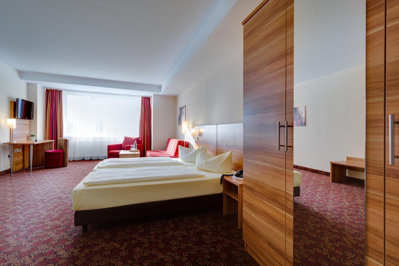 Ferien Hotel Rennsteigblick Friedrichroda Buitenkant foto
